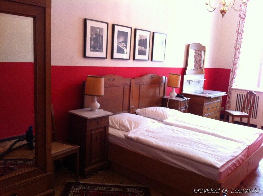 Stadt-Gut-Hotel Bogota Βερολίνο Δωμάτιο φωτογραφία
